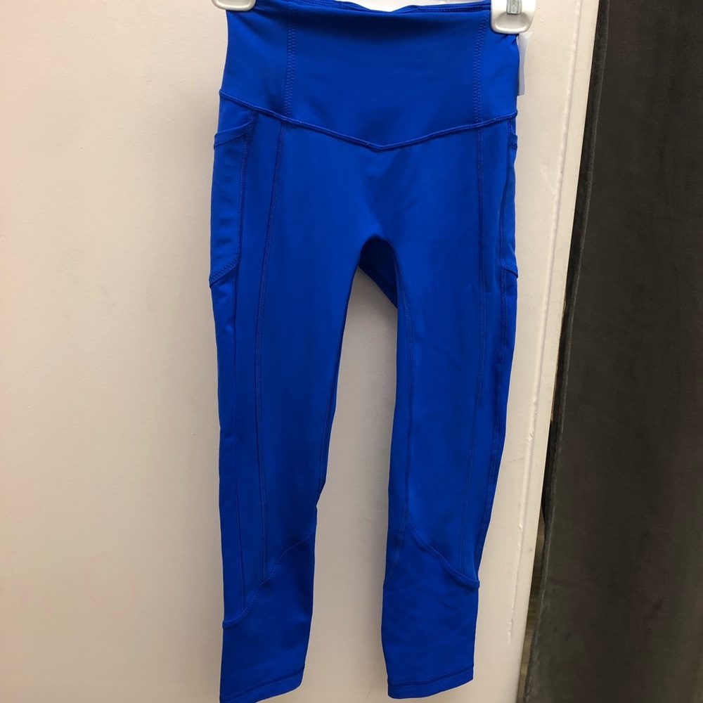 Lululemon pant size 4
